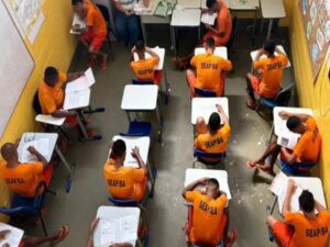 provas-do-enem-ppl-sao-aplicadas-em-24-unidades-prisionais-da-bahia-com-recorde-de-inscritos